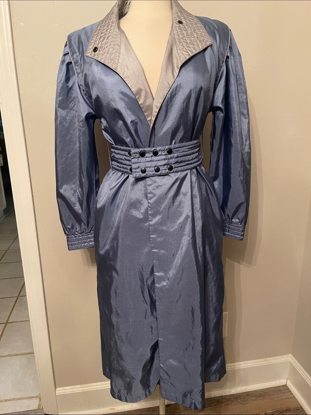Vintage Braetan Slate Blue Long Sleeve Trench Coat with Light Gray Quilted Lapel